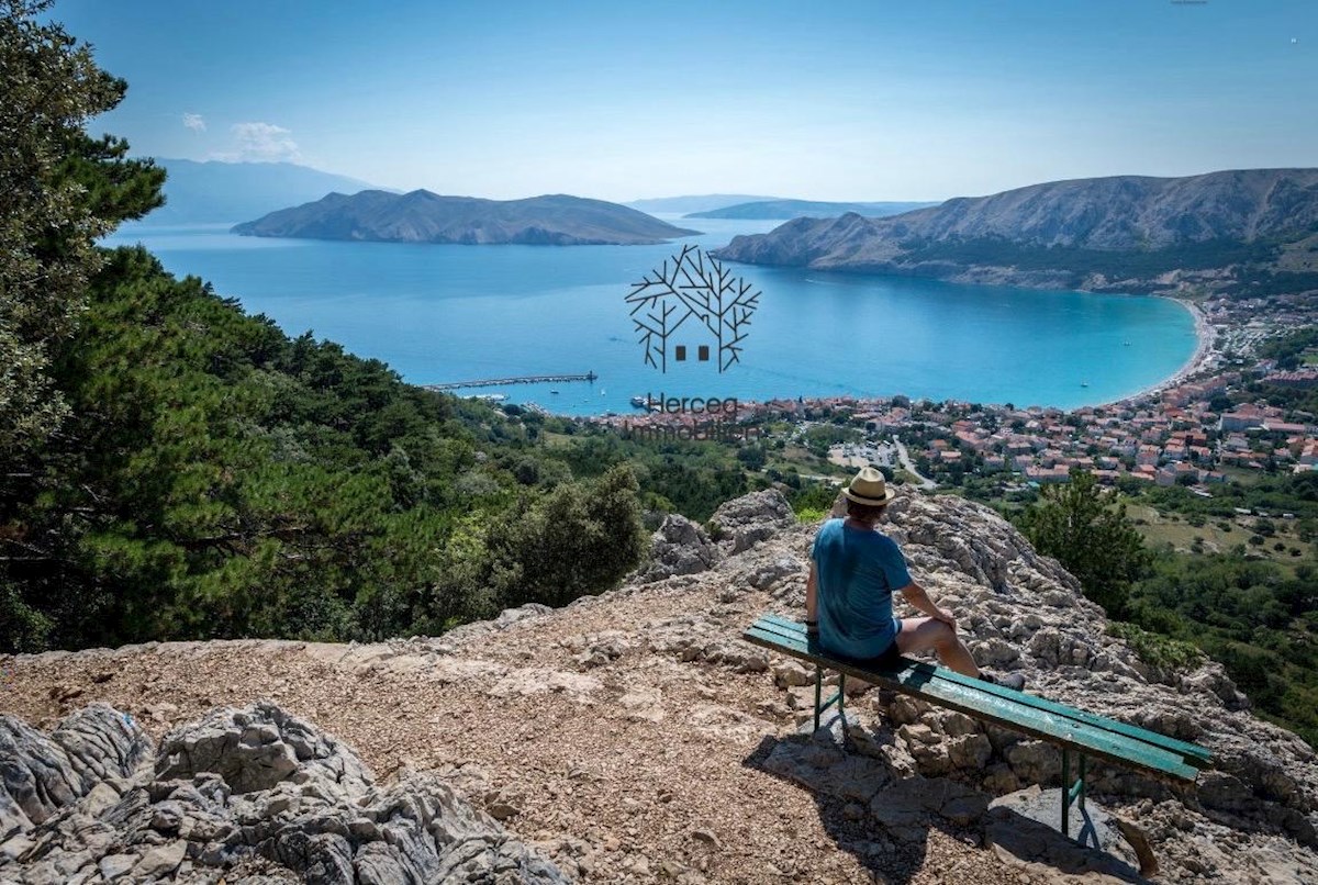 ISOLA DI KRK: Villa Completamente Arredata con Piscina