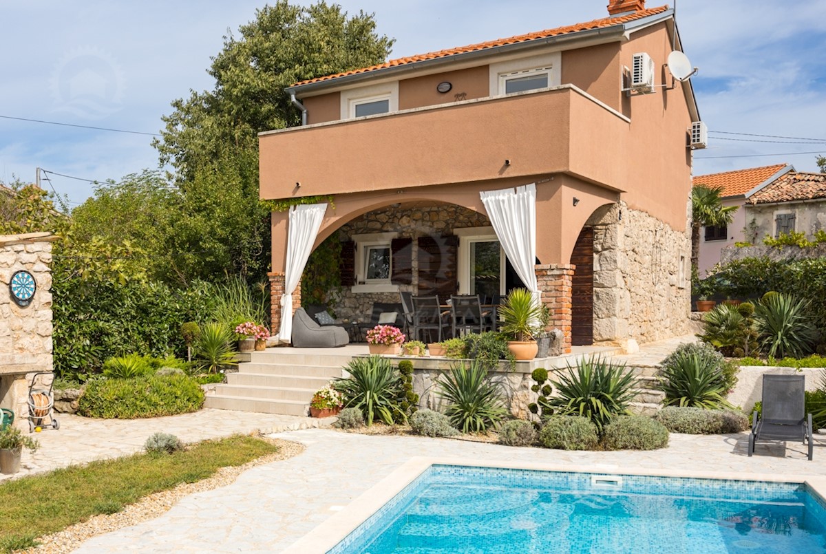 Hiša Malinska, Malinska-Dubašnica, 105m2