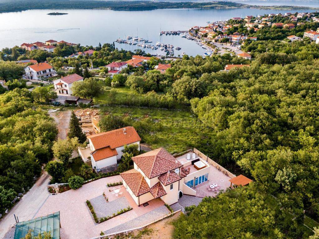 Hiša Soline, Dobrinj, 250m2