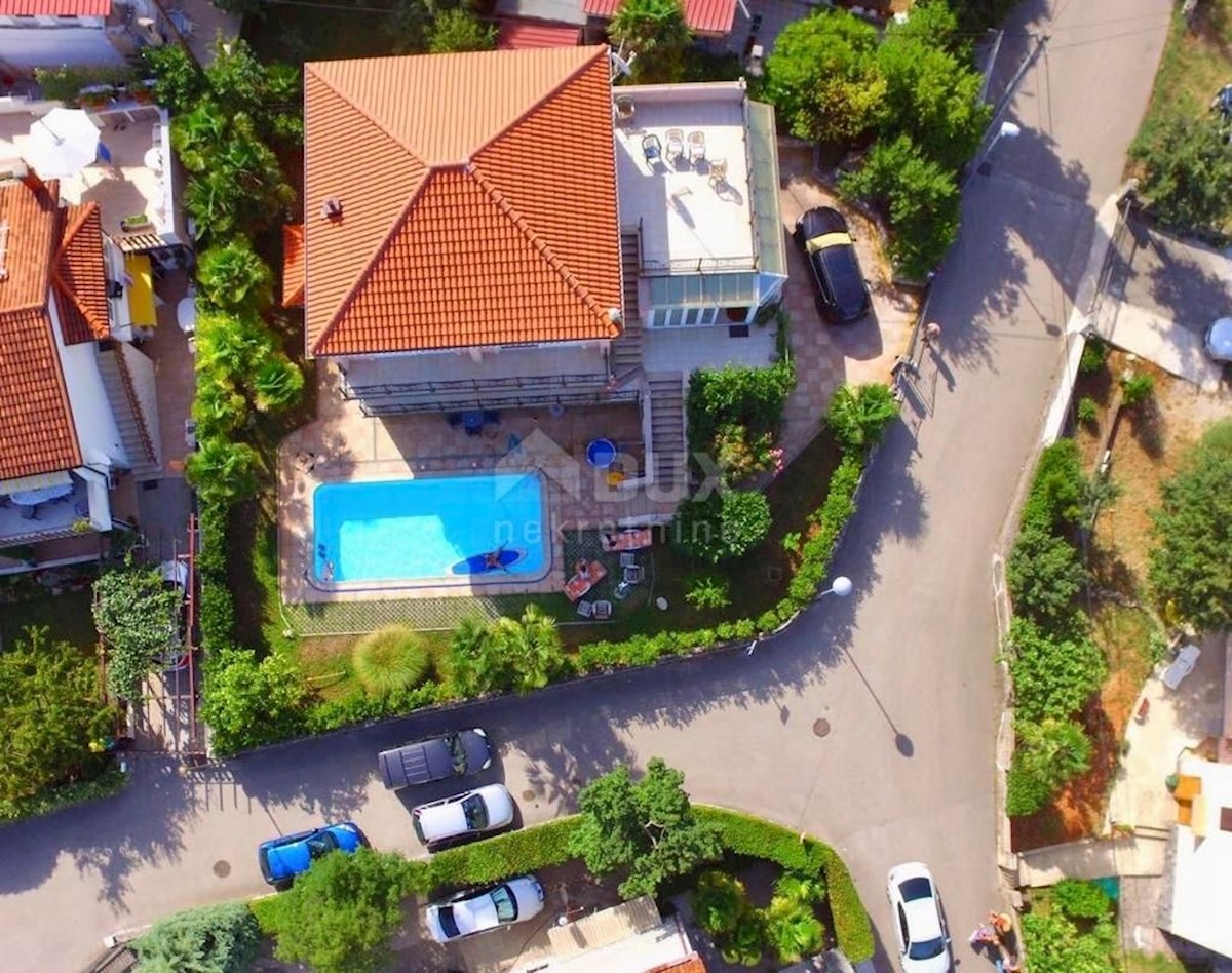 MALINSKA- Vila na fantastični lokaciji s pogledom na morje