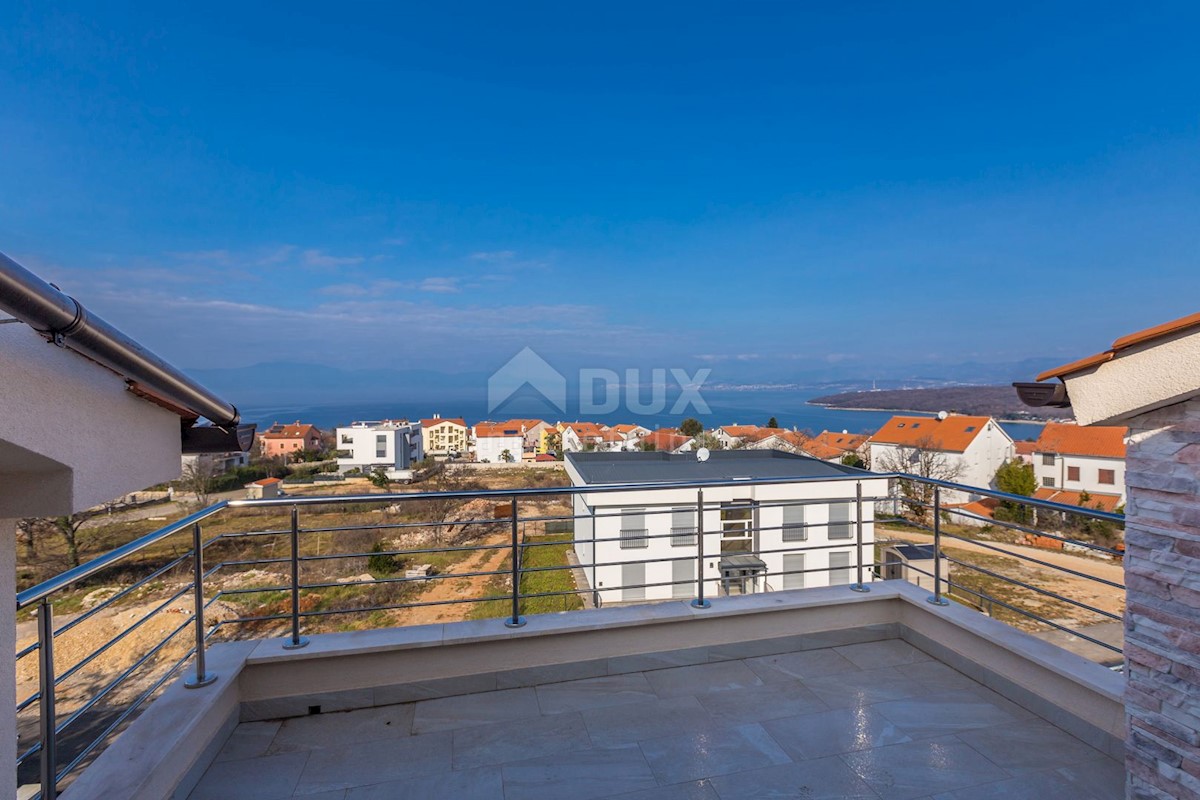 OTOK KRK, NJIVICE - Apartma v drugem nadstropju s panoramskim pogledom na morje