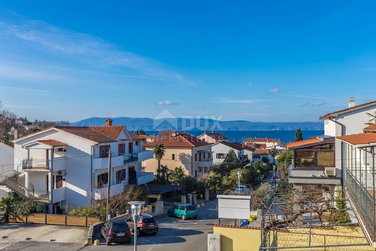 OTOK KRK, NJIVICE - Hiša z apartmaji in poslovnimi prostori
