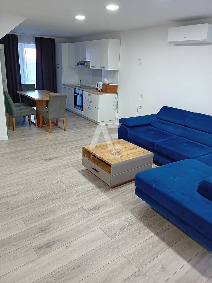 Omišalj, popolnoma prenovljena hiša v bližini vseh potrebščin!! ID 220