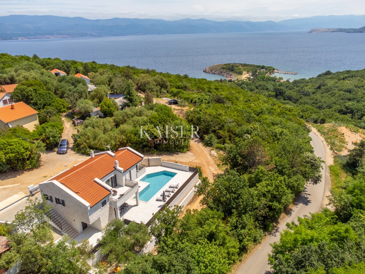 Otok Krk, Risika - luksuzna vila 400 m od morja