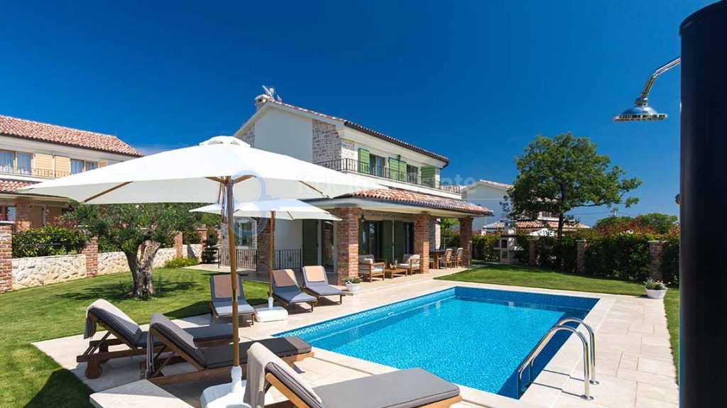 Hiša Kras, Dobrinj, 219,20m2