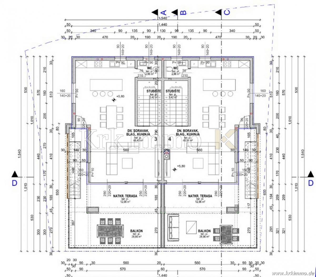 Luksuzno dvonadstropno stanovanje z bazenom. Pogled na morje