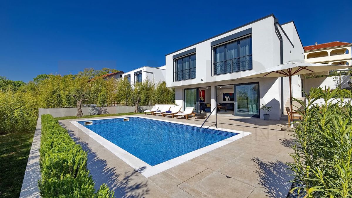 Malinska, okolica, luksuzna hiša z bazenom in pogledom na morje!