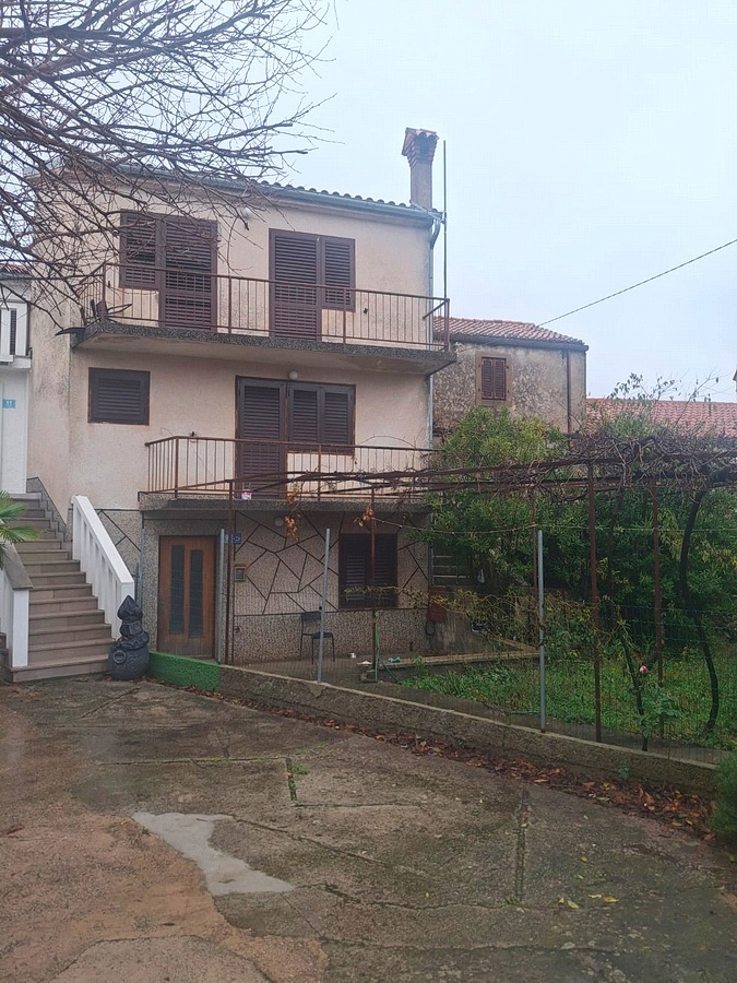 Krk okolica, vrstna kamnita hiša s pogledom na morje!