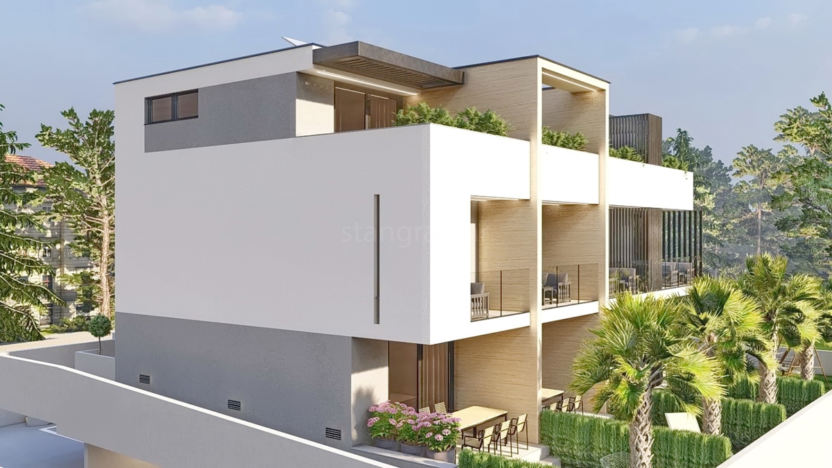 Grad Krk, stavba s štirimi apartmaji v nedokončani fazi blizu morja!