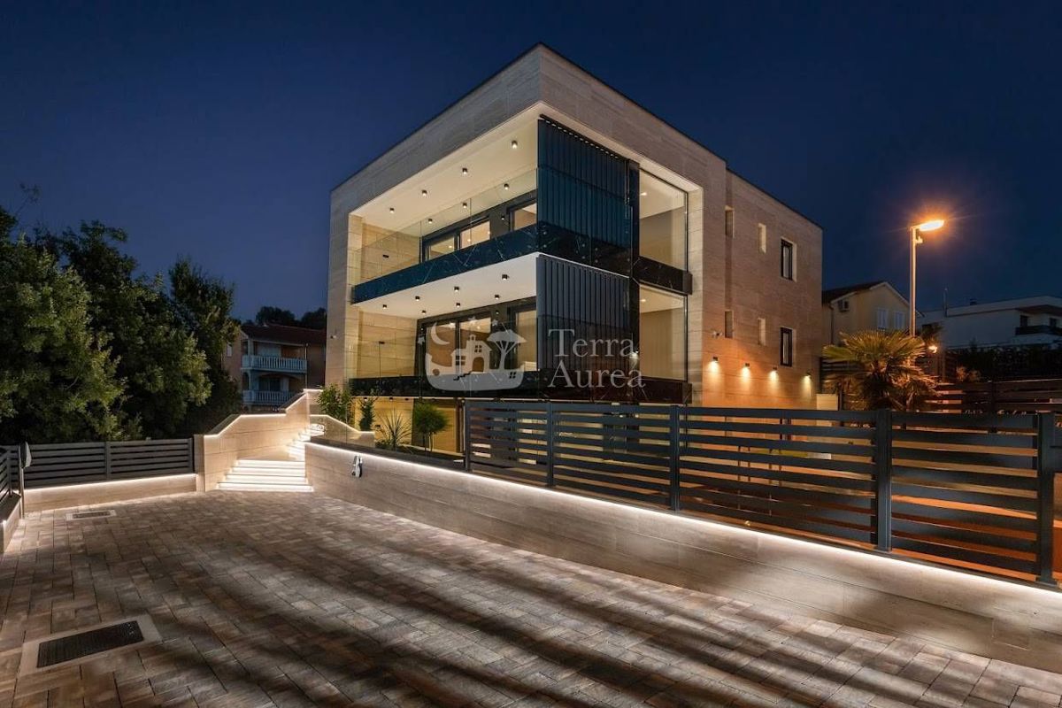 Apartma Malinska, Malinska-Dubašnica, 113,09m2