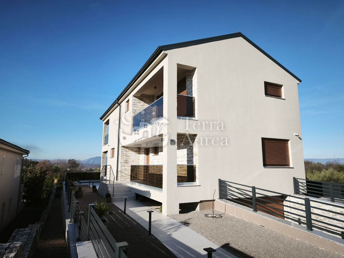 Hiša Malinska, Malinska-Dubašnica, 280m2