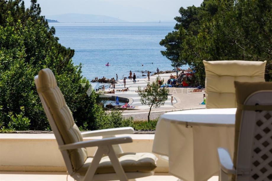 APARTMA V PRVI VRSTI DO MORJA IN PLAŽE