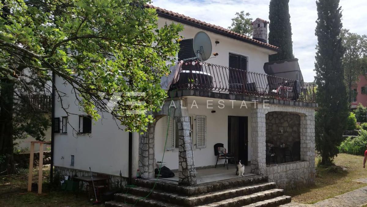 SAMOSTOJNA HIŠA Z VELIKIM VRTOM V BLIZINI MORJA