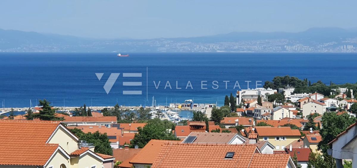 PENTHOUSE APARTMA S ODPRTIM POGLEDOM NA MORJE