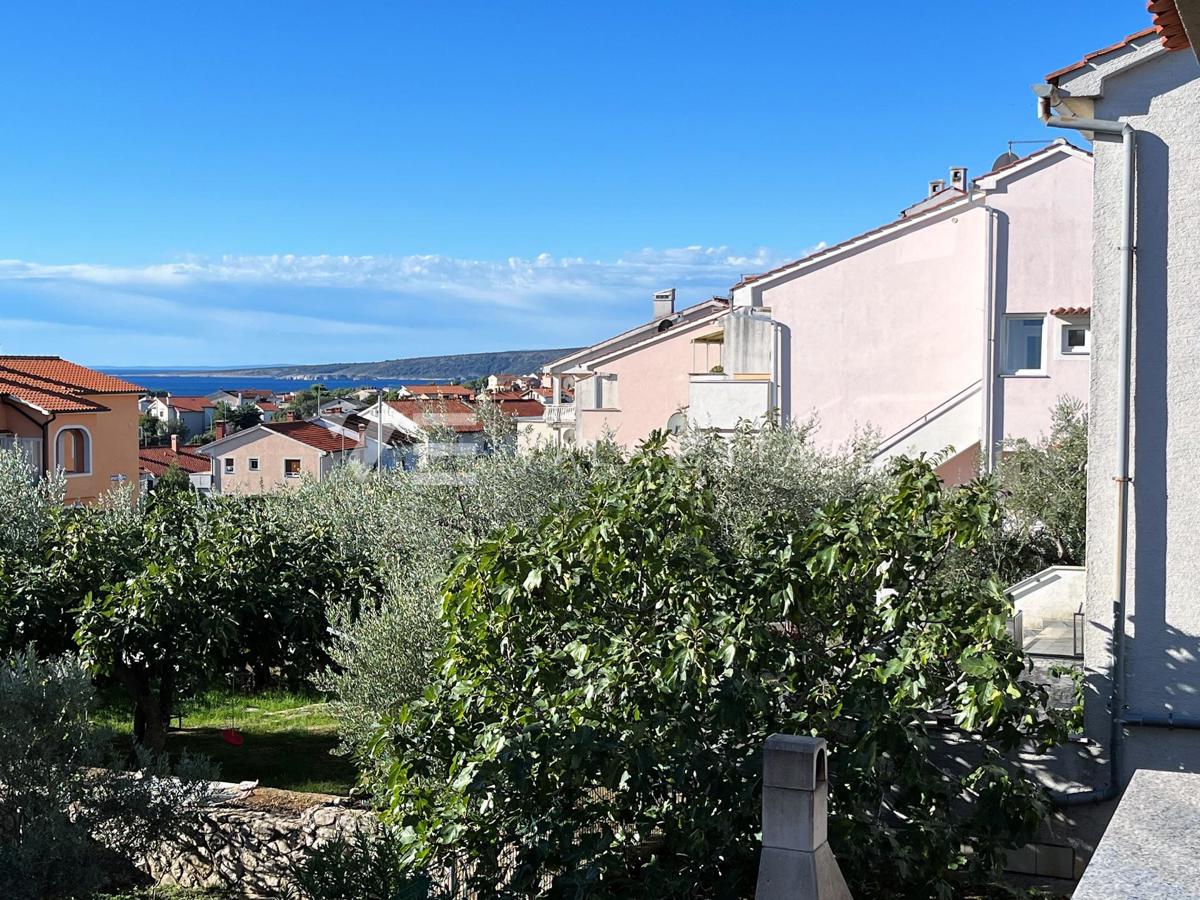 ŠTIRISOBNI DVOETAŽNI APARTMA