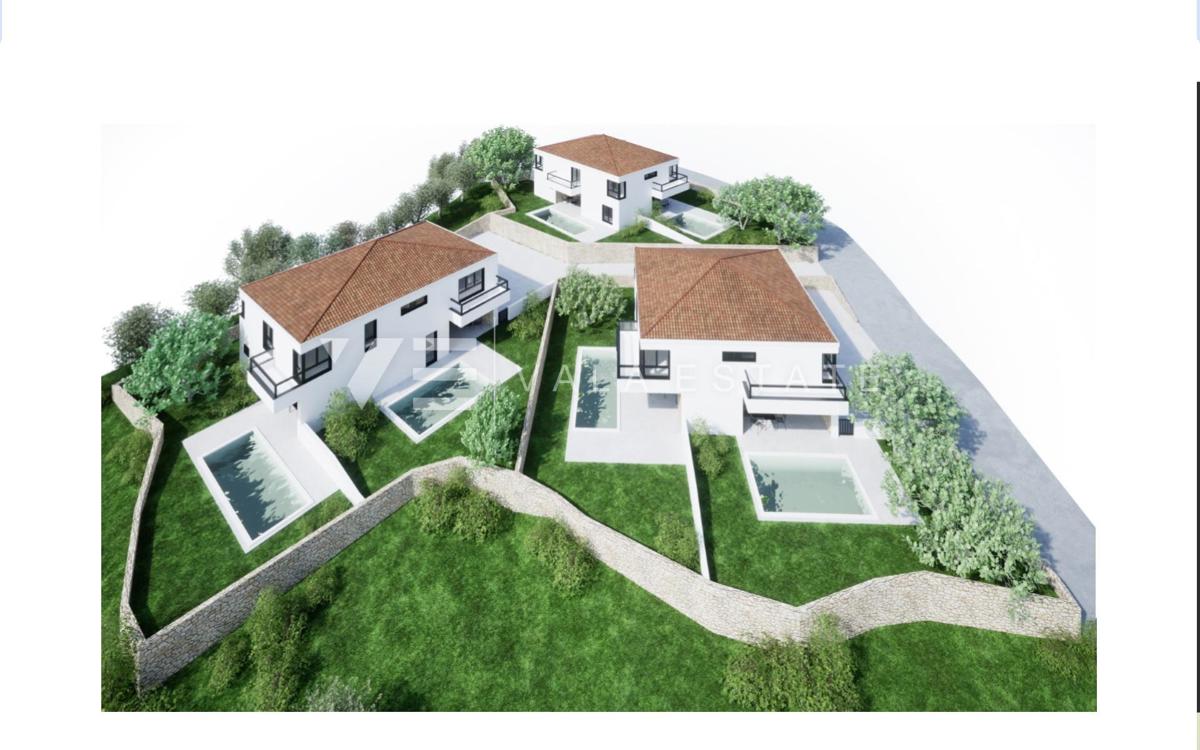 MODERNA POL-SAMOSTOJNA HIŠA Z BAZENOM SAMO 200 M DO MORJA