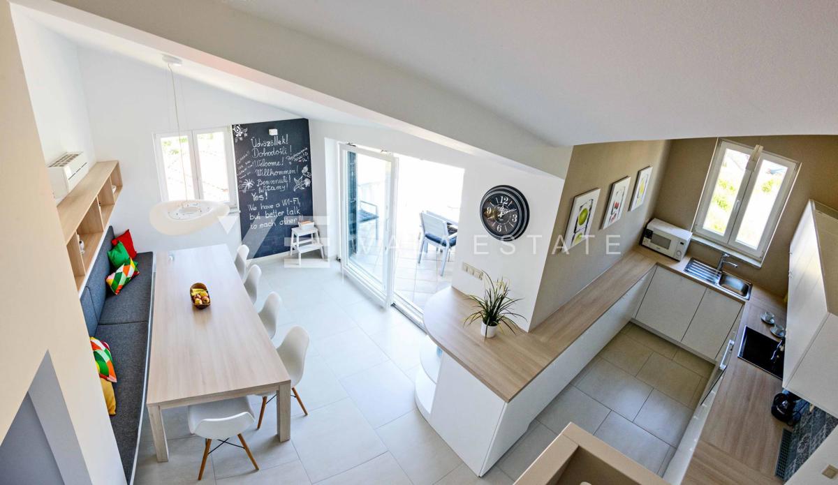 MODERNI APARTMA LE 250 M OD ČUDOVITE PLAŽE